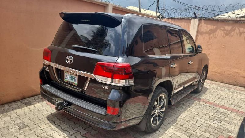 Main image of 2020 Toyota Land Cruiser XLE